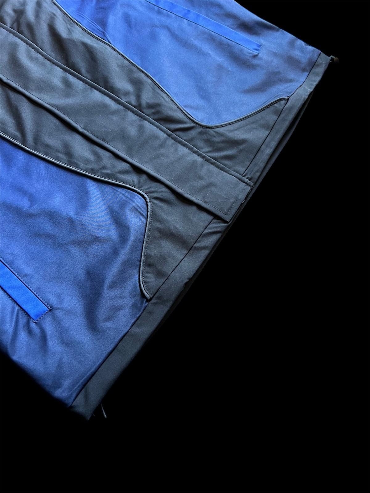 EMINENCE Shell Windbreaker