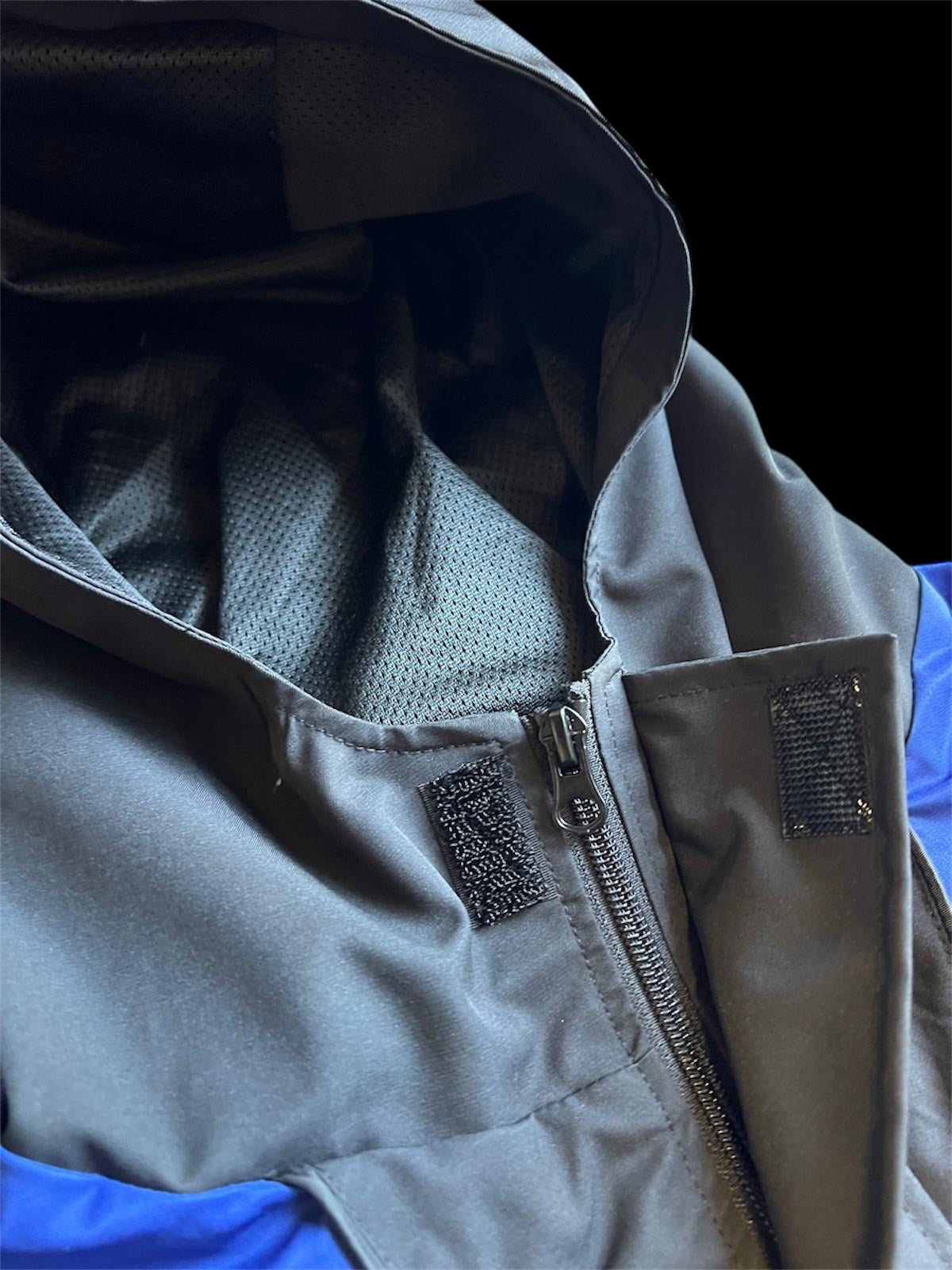 EMINENCE Shell Windbreaker