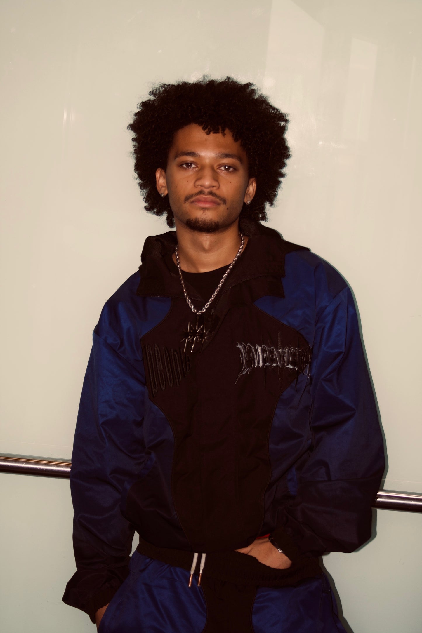 EMINENCE Shell Windbreaker